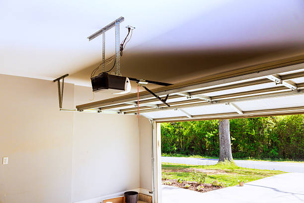 Top rated local Garage Door Panel Replacement specialists in Sam Rayburn, TX